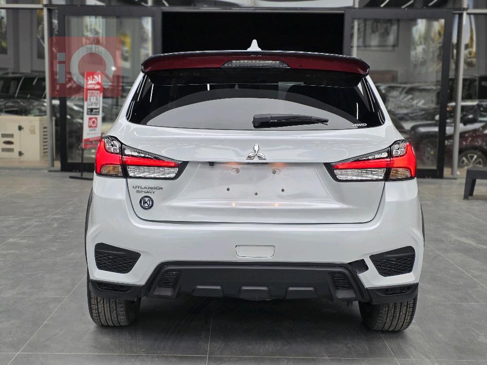 ميتسوبيشي أوتلاندر سبورت